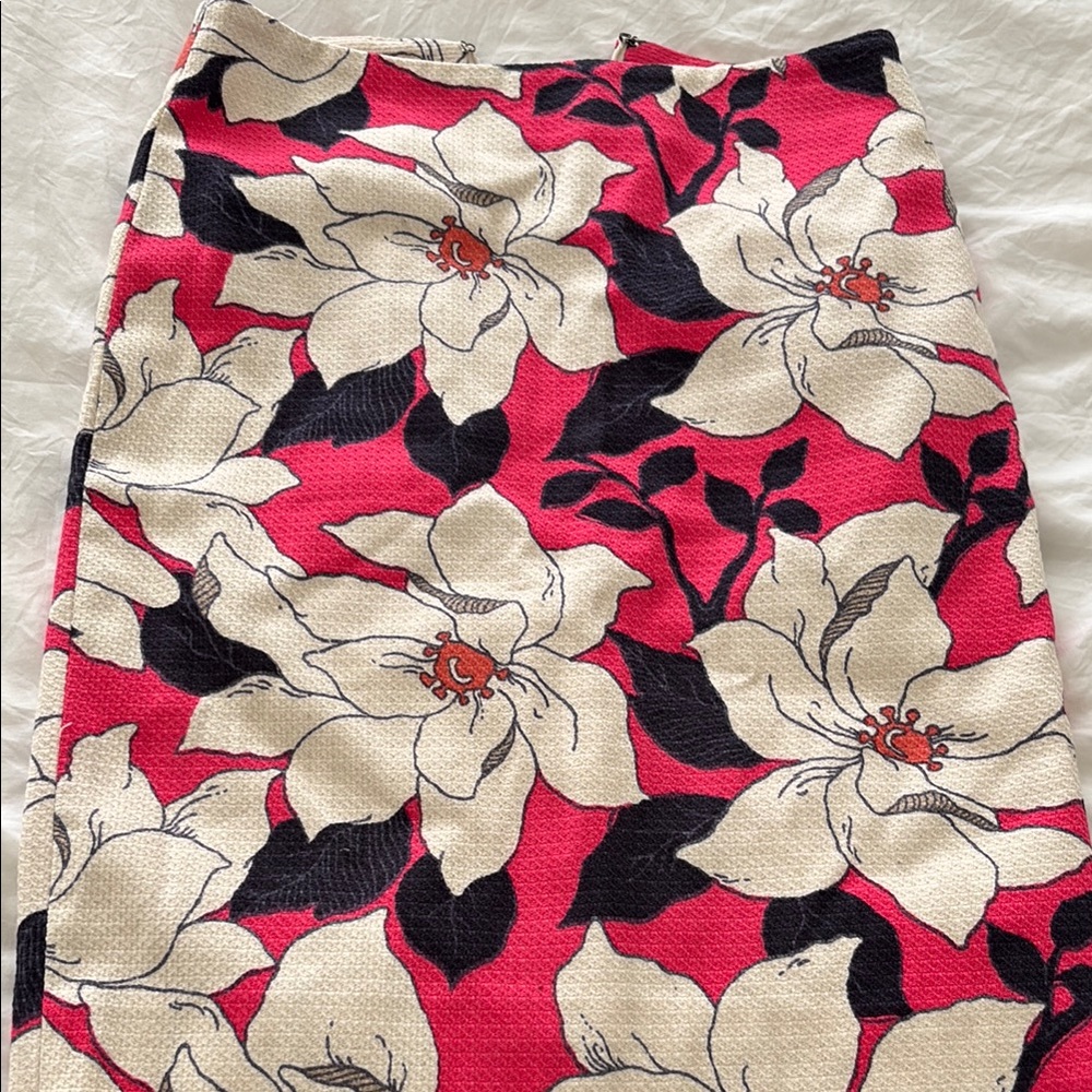 Ann Taylor Pink and Black Pencil Skirt Knee-Length Cocktail